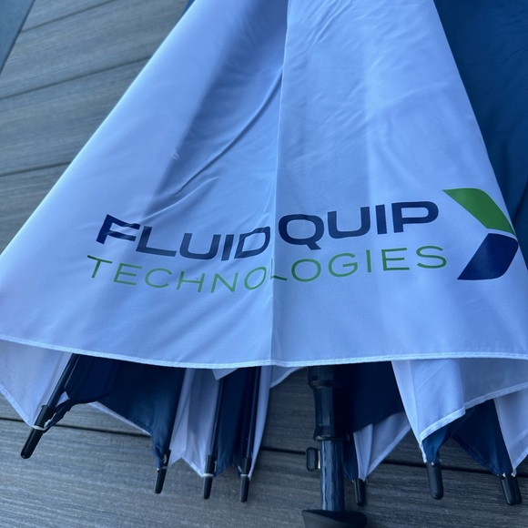 Umbrella. Huge. New. - Picture 5 of 6